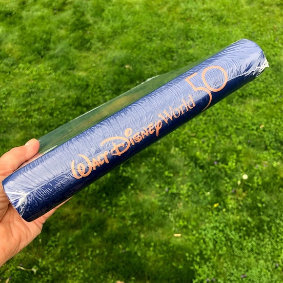 Walt Disney World 50th Anniversary Photo Album - Picture 3 of 4